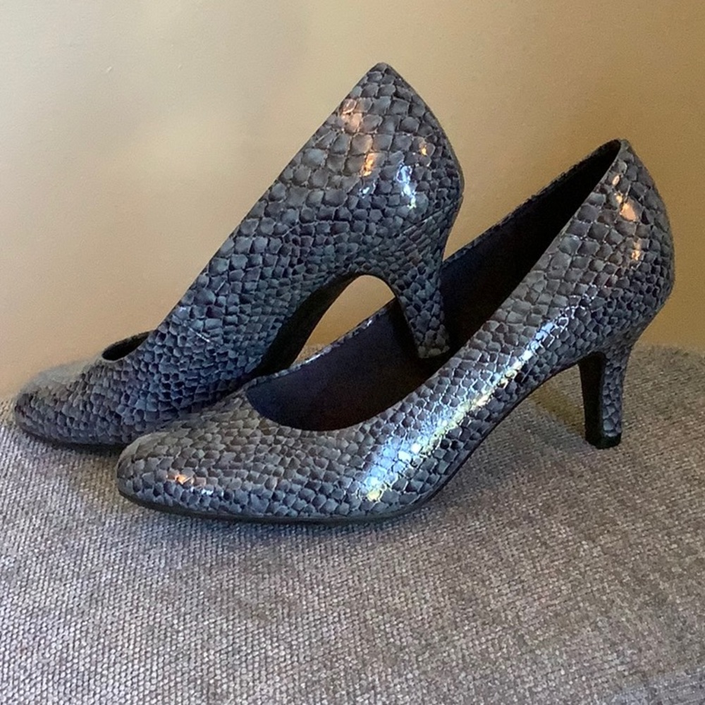 Life Stride Soft System Heels